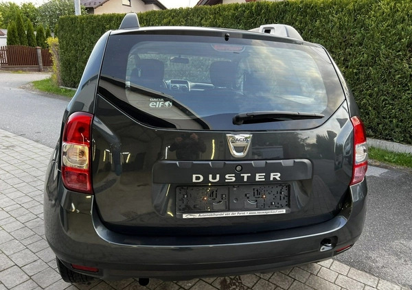 Dacia Duster cena 38900 przebieg: 179000, rok produkcji 2016 z Karlino małe 529